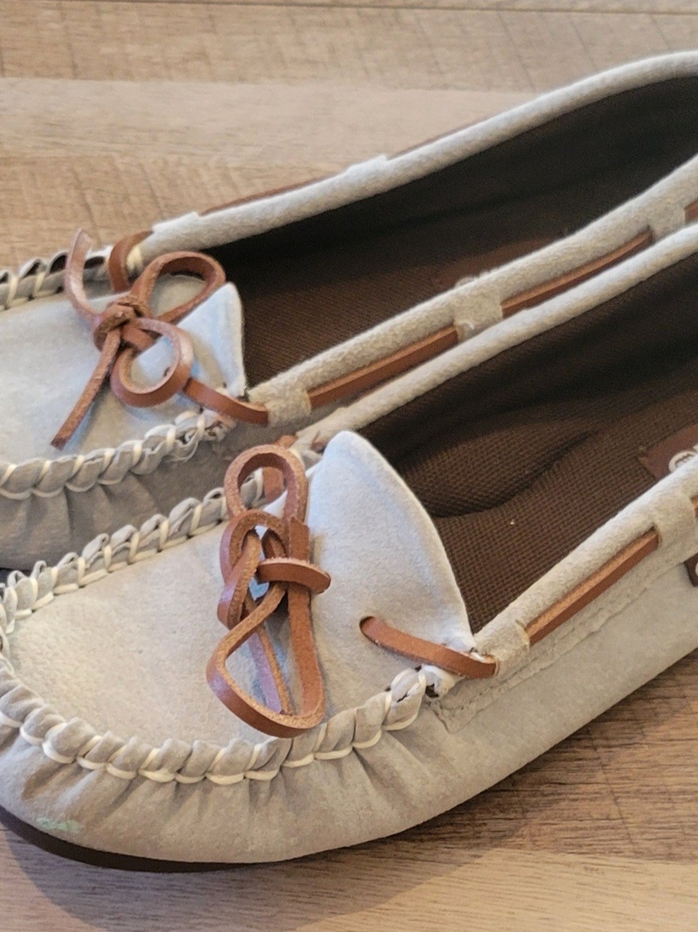 Lamo Women's Suede Moccasins in Light Gray with Brown Laces